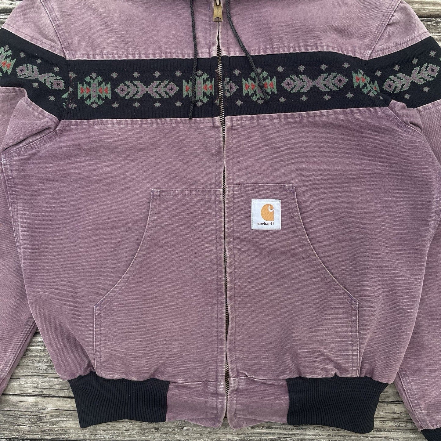 vintage carhartt jr0057 aztec active jacket in damson size medium