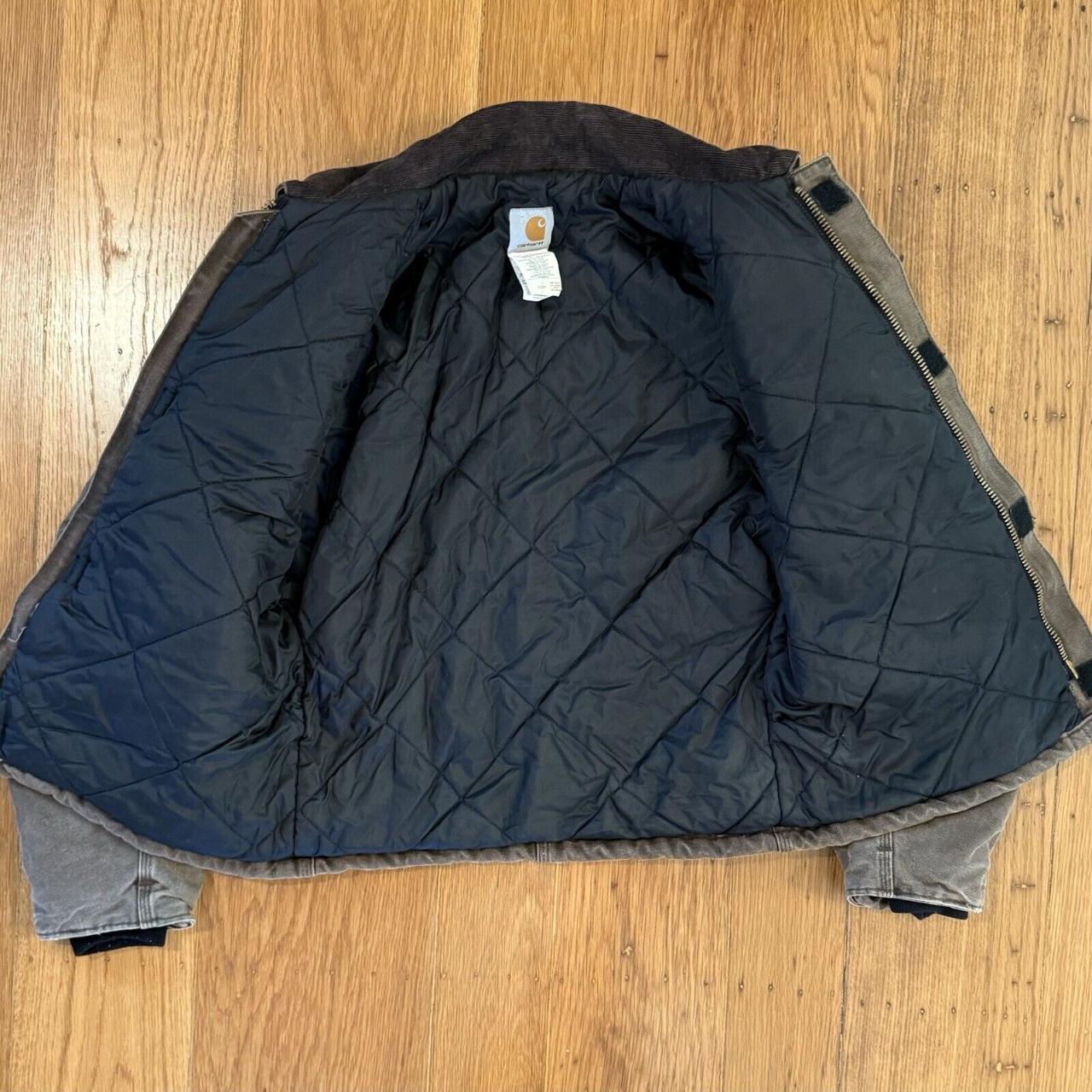 Carhartt Jacket J22 CHT Amazing condition