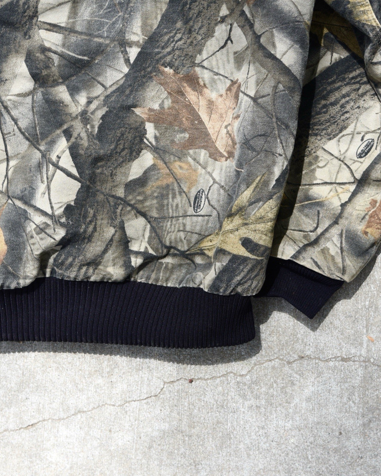 Vintage Carhartt Quilted Hooded Active Jacket “Camo” J143 CMO Men’s Medium