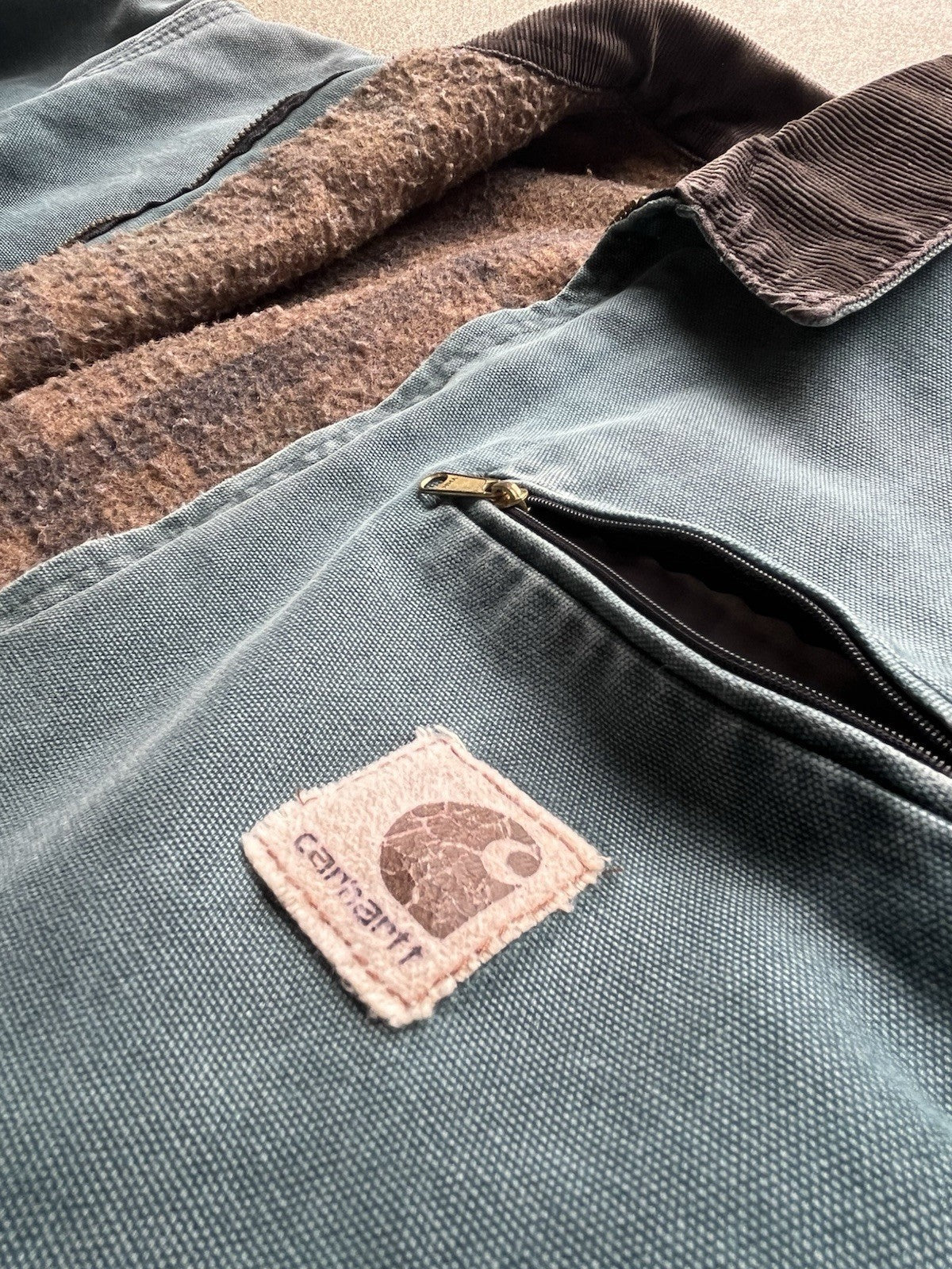 Carhartt J43 HTG size MEDIUM detroit jacket vintage 1999