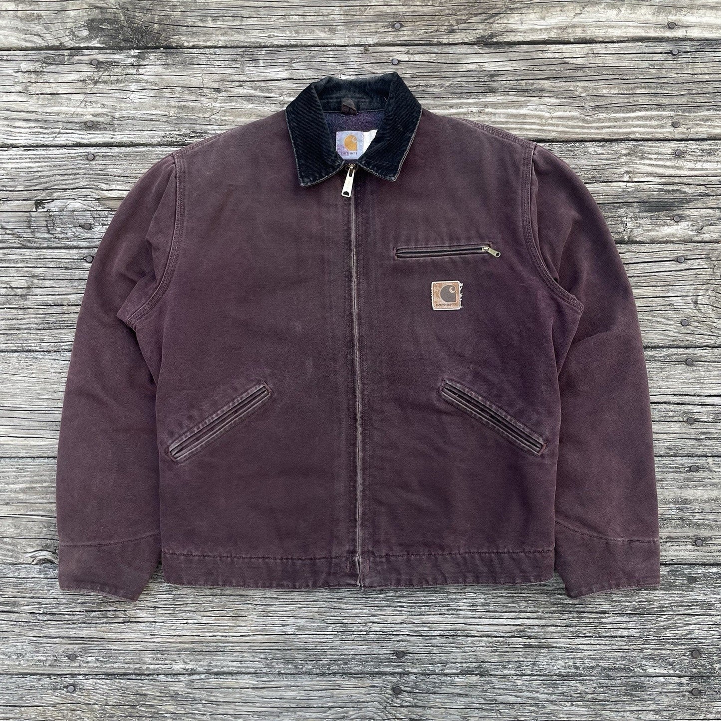 vintage carhartt j43 brg sandstone detroit jacket in burgundy size medium