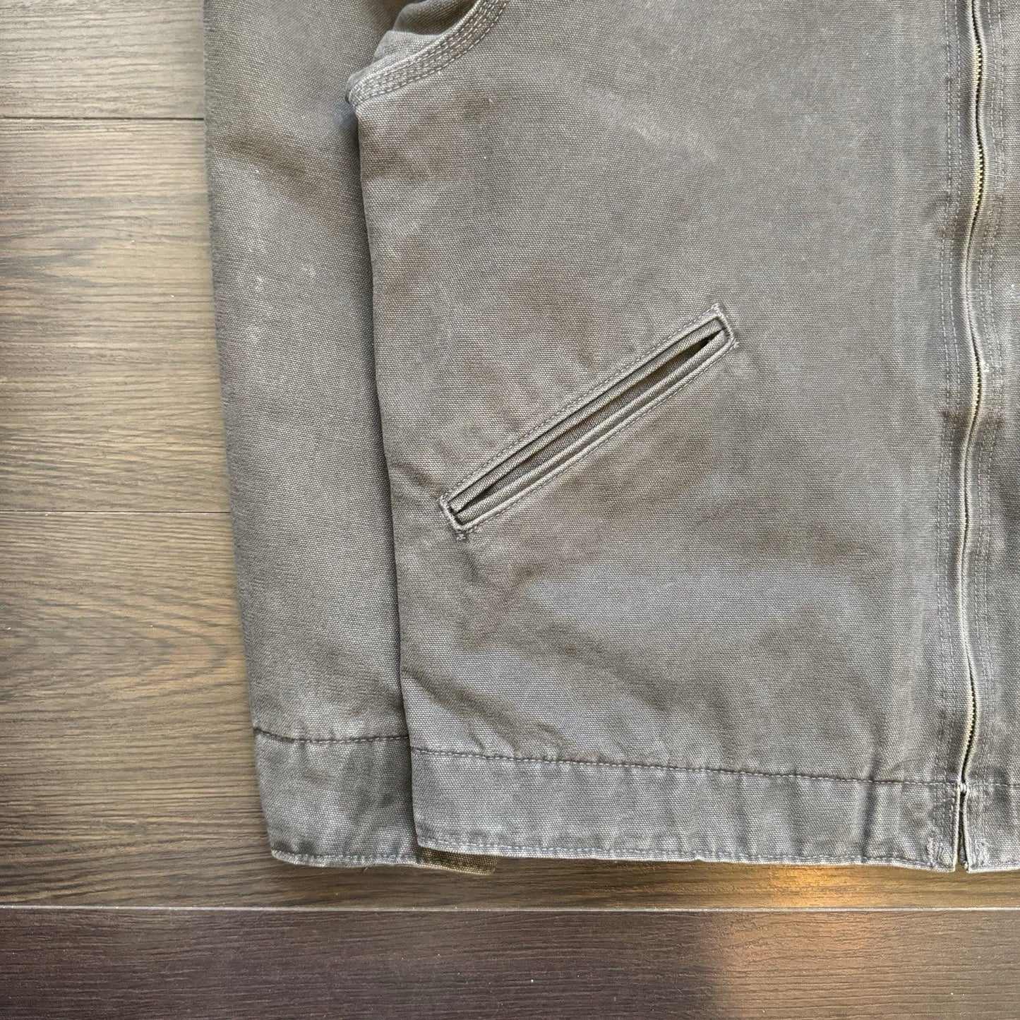 Carhartt J97 GVL Detroit Jacket Size Medium