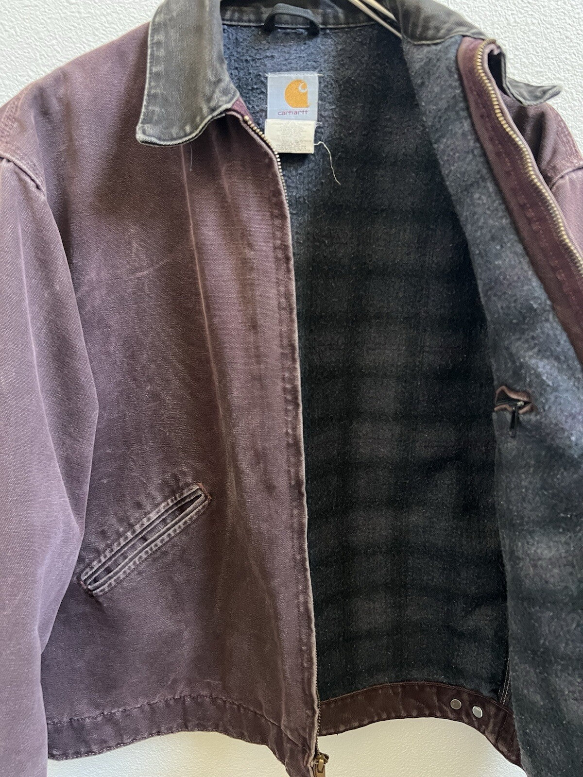 Vintage 2000 Carhartt Detroit Jacket J97 BRG Burgundy Size Large Blanket Lined